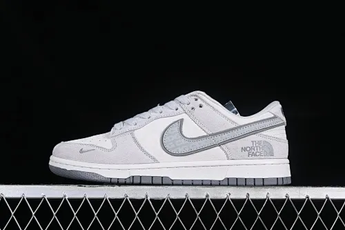 All Categories Nk SB Dunk Series Nk SB Dunk Low Low-top sneakers Nk Dunk Low North CDG joint-grey Three-party joint SB low-top casual sneakers FC1688-181
